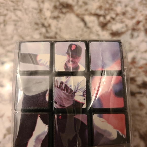 S.F. Giants Stadium Giveaway Rubik Cube featuring Barry Bonds - Picture 4 of 6